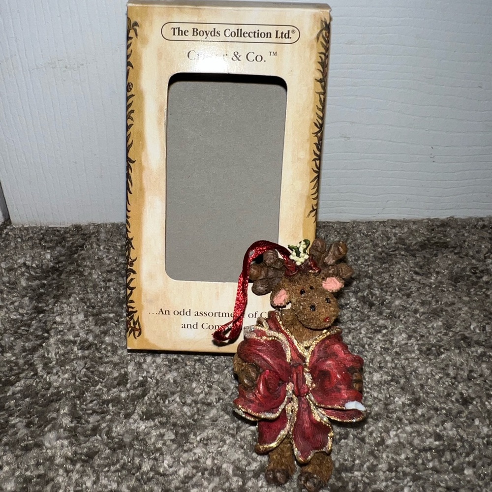 Boyd’s Bears Monic Kissmoose Christmas Ornament